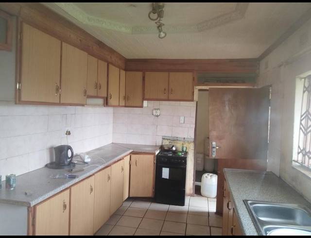 4 BEDROOM HOUSE FOR SALE IN MUKULA